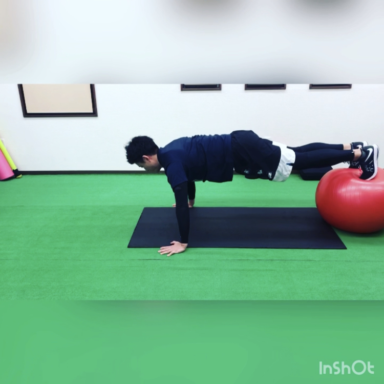 岡崎市でお家でできるトレーニングを紹介しているパーソナルトレーニングジム